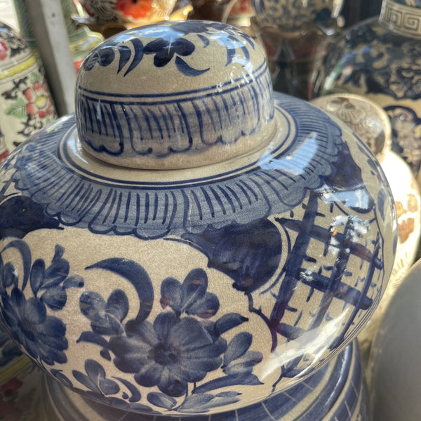 Blue & White Fat Round Pot w Lid